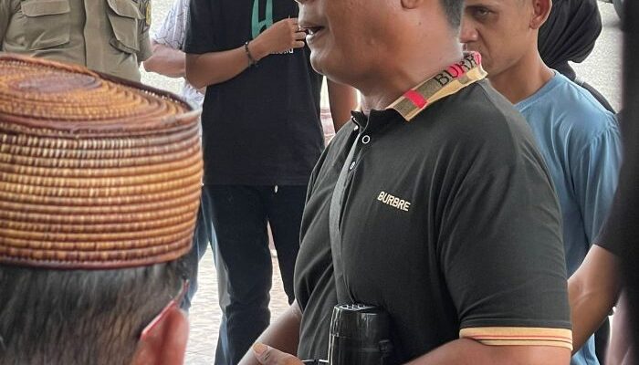 Dipaksa Sehat di Negara yang Sakit