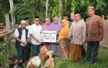 Safari Ramdhan: Bupati Thariq Perkuat G2-10 Plus Lewat Bantuan Ternak