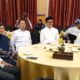 Ketua, wakil ketua dan anggota DPRD Kota Gorontalo saat menghadiri acara silaurahim yang dilaksanakan LSM YAPHARA. Foto: Simpulindo