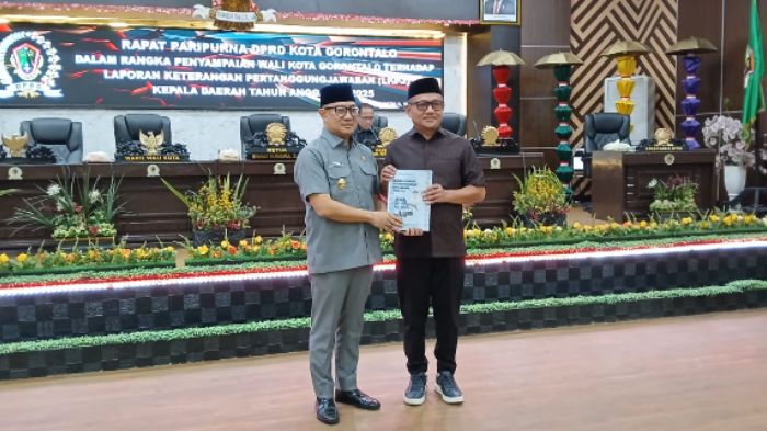 Rapat Paripurna LKPJ Wali Kota Gorontalo Tahun Anggaran 2025. Foto: Simpulindo