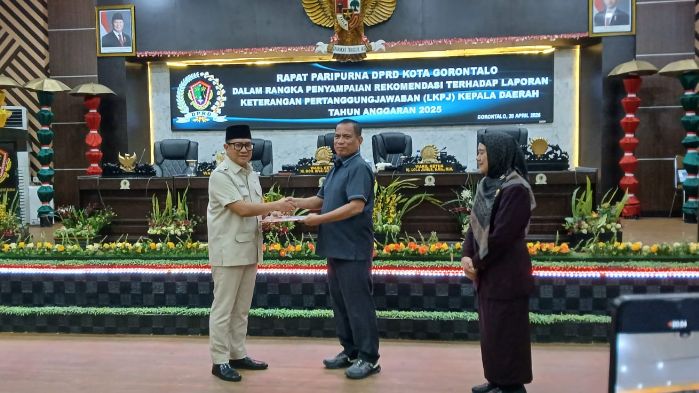 Rapat Paripurna DPRD Kota Gorontalo. Foto: Simpulindo