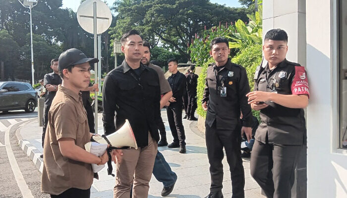 Direksi PT Merdeka Copper Gold Tak Muncul Saat Demo, Aliansi Pemuda Gorontalo Ancam Gelar Aksi Jilid II di jakarta