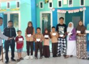 Bantuan Beasiswa Pendidikan. Foto: Humas Biomasa Group