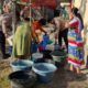 Penyaluran Air Bersih. (Foto: BPBD Provinsi Gorontalo )