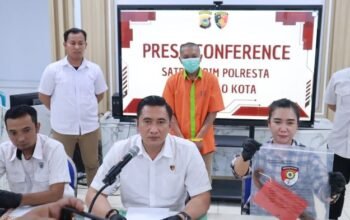 Emosi dan Cemburu, Pria Ini Tusuk Istrinya 15 Kali