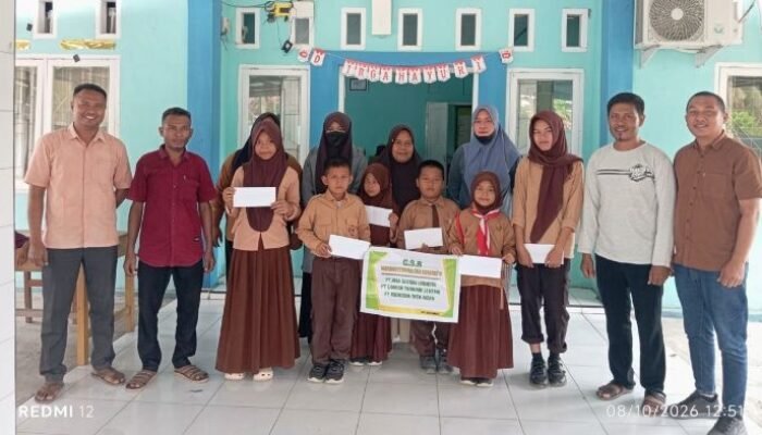 Biomasa Group Beri Beasiswa kepada 195 Pelajar di Pohuwato